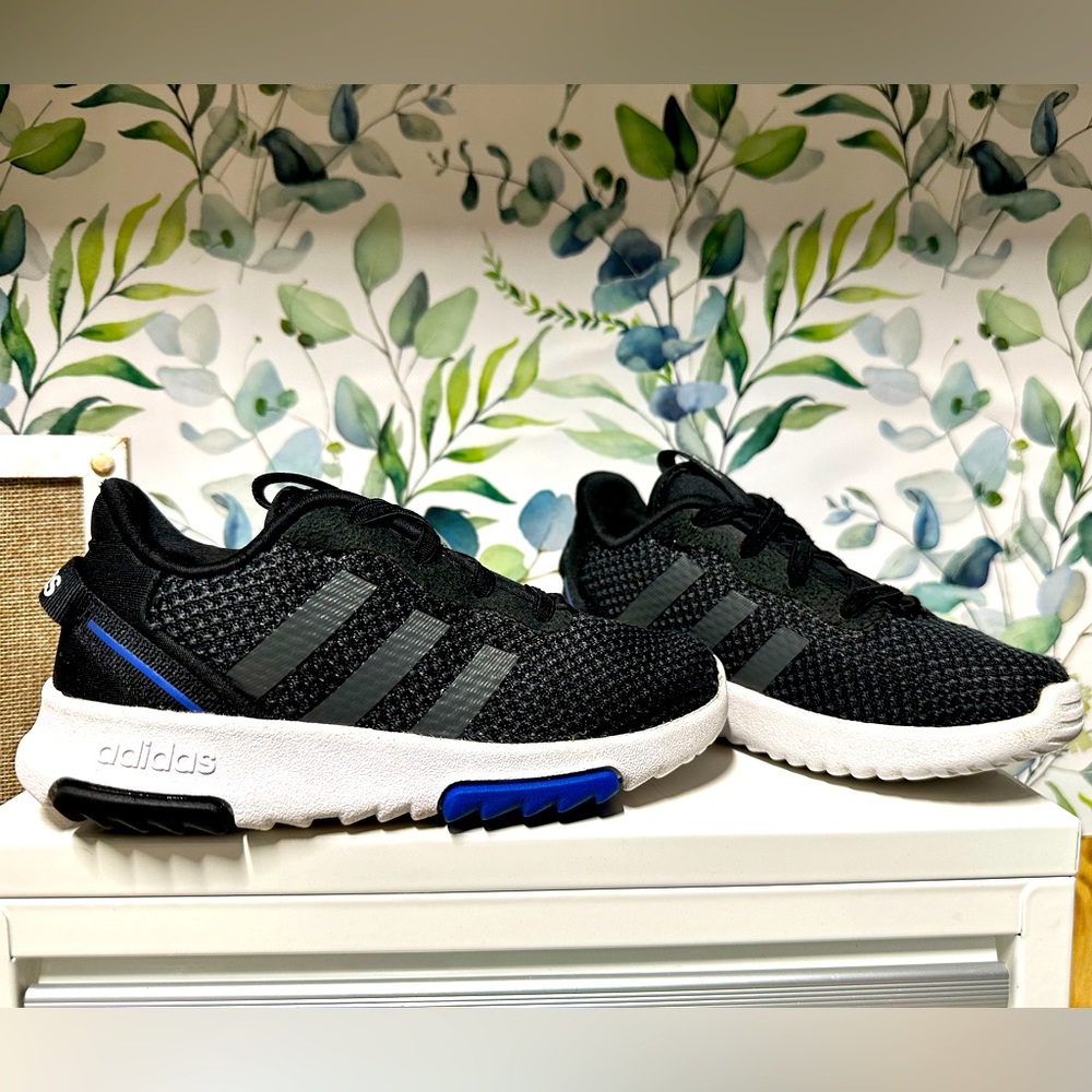Adidas Racer Toddler Size 9